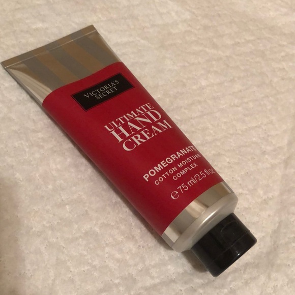 NWT Victoria’s Secret Ultimate Hand Cream. Pomegranate Cotton Moisture Complex. - Picture 3 of 7